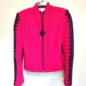 St John Evening tweed top. Size 10 with zipper, chain, and brouche. Magenta.
